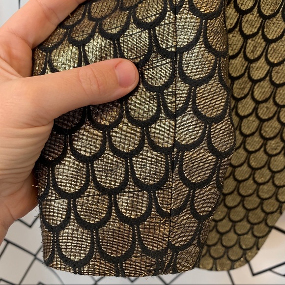 Gold metallic brocade fish scale blazer NYE holiday - Picture 8 of 8